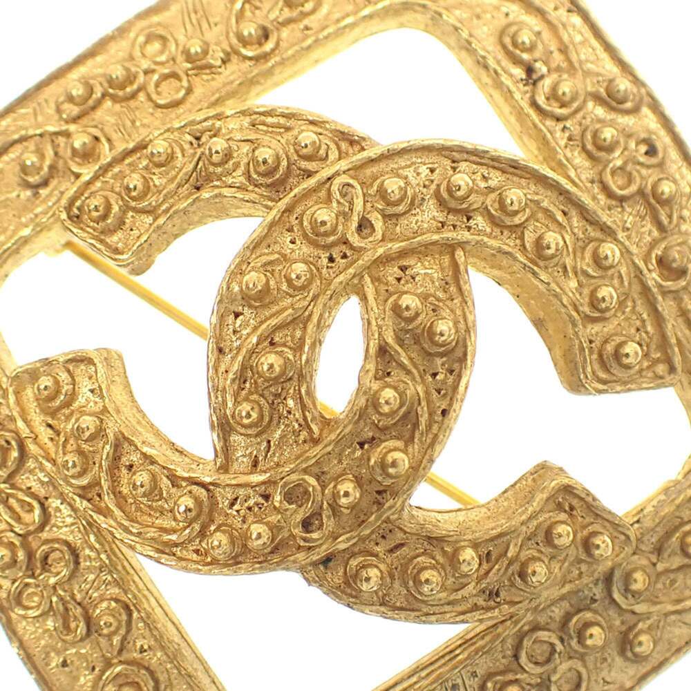 CHANEL Gold Logo Brooch - Picture 2 of 7